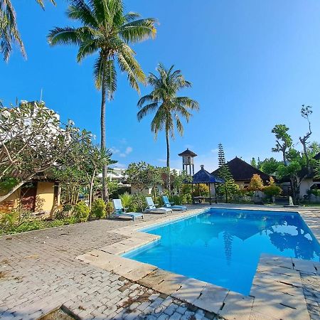 Surfers Beachfront Lombok Hotell Kuta  Exteriör bild